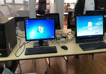 北京京华公益事业基金会积极捐赠电脑，助力扶贫攻坚