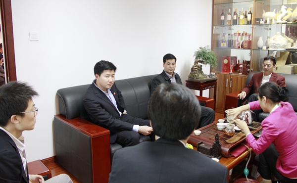 北京福建企业总商会常务副会长丁明：“以商养会”促进商会良性成长 