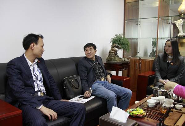 北京福建企业总商会副会长郑平凡：捐资助学造福祉